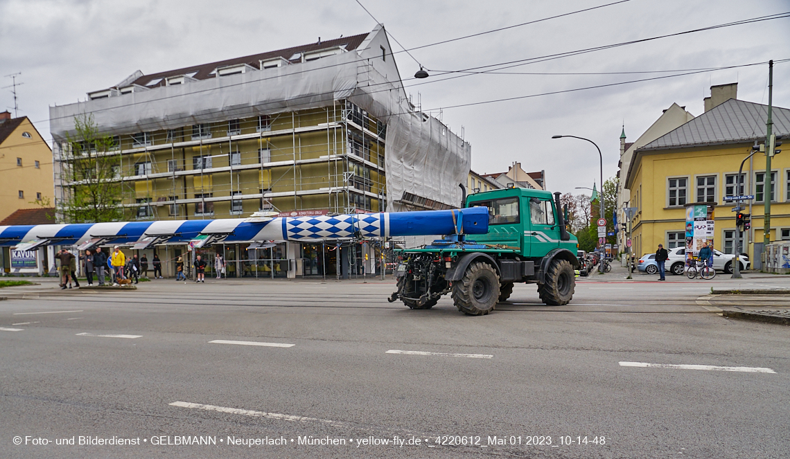 01.05.2023 - Maibaumaufstellung in Berg am Laim